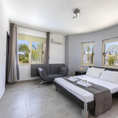 Palm 54 Villa