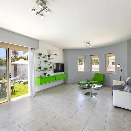 Villa Palm 54