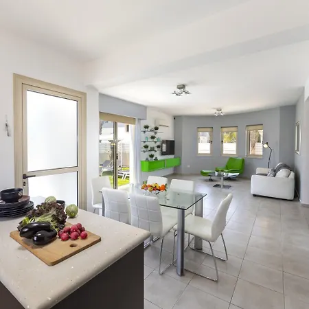 Villa Palm 54 Protaras