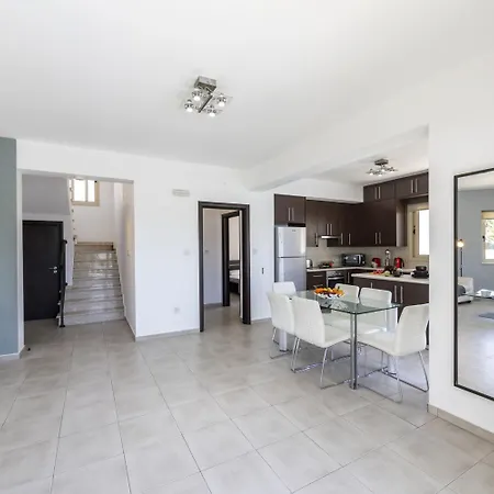 Villa Palm 54 *